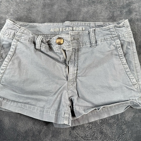 American Eagle Outfitters Light Gray Women's super stretch shorties size 6 - Picture 1 of 8